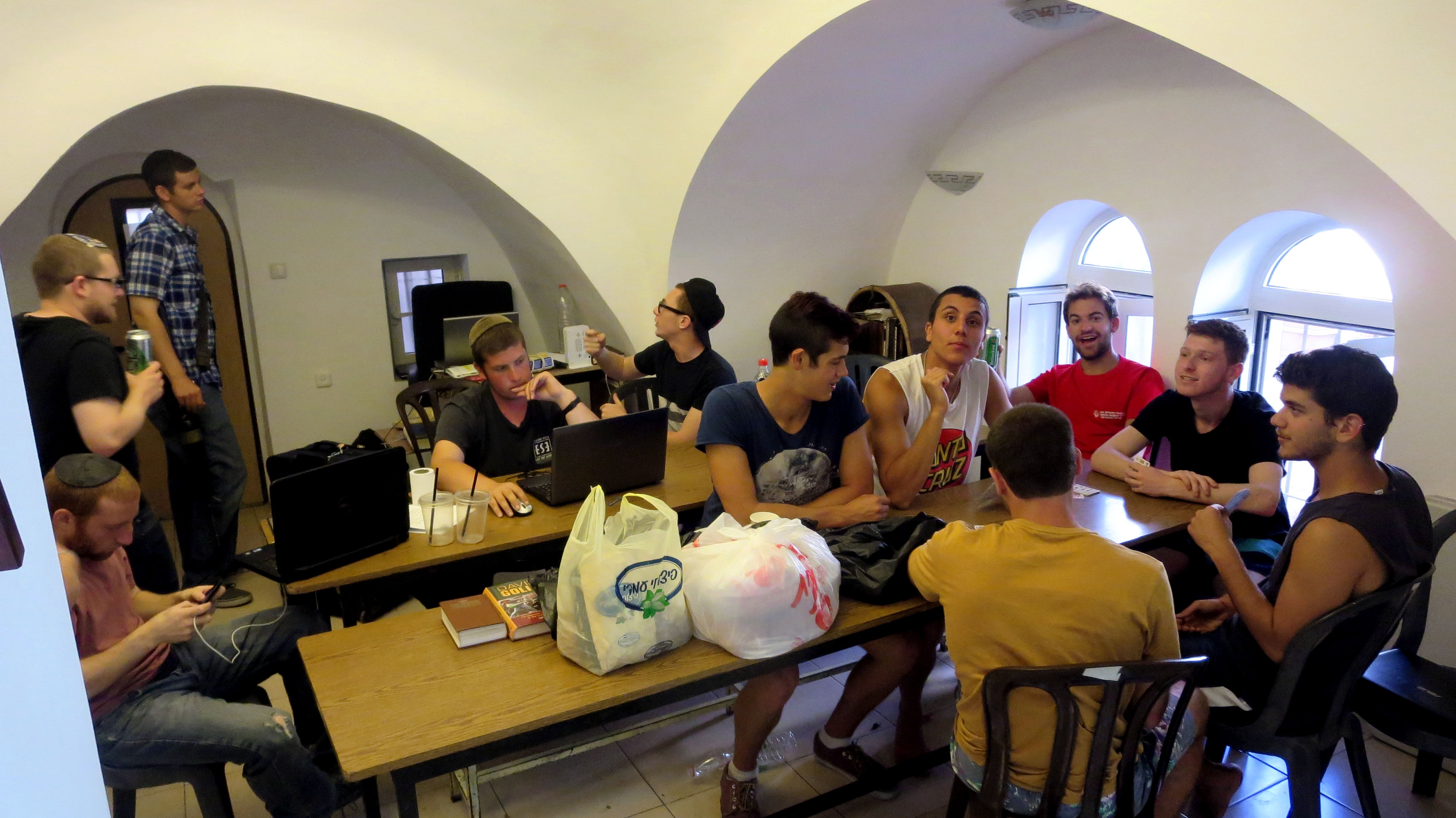 House is Packed for Shabbos!