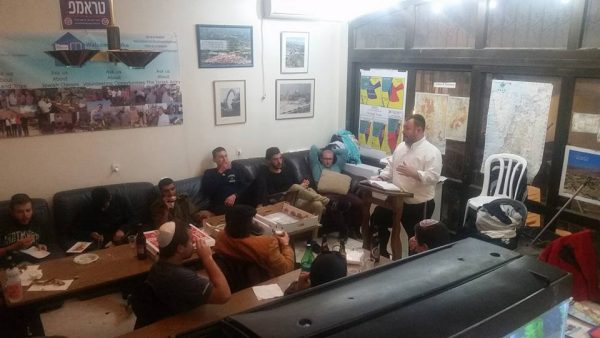 The laws of Hanukah, with pizza, beer and doughnuts!