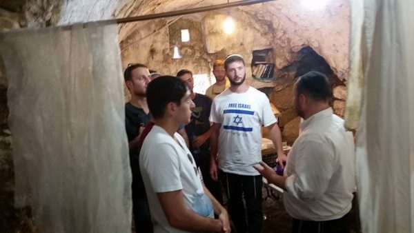 Telling the story of the restoration of the ancient synagogue