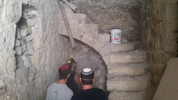 We need to make a doorway in this very thick stone wall