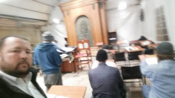 Praying maariv with the guys in the Tomb of the חברון - מערת המכפלה